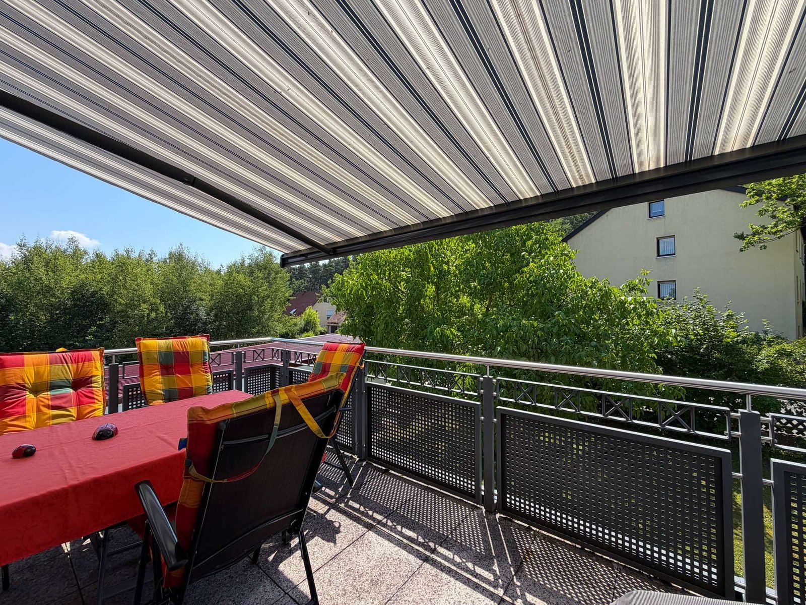 Balkon OG